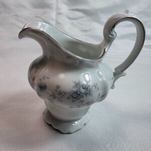 Johann Haviland Blue Garland Creamer White with Blue Flowers NEW